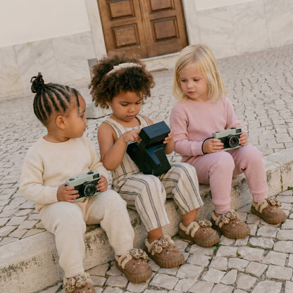 Comfy Hello KT Fur Slippers – Kids Sculptiss